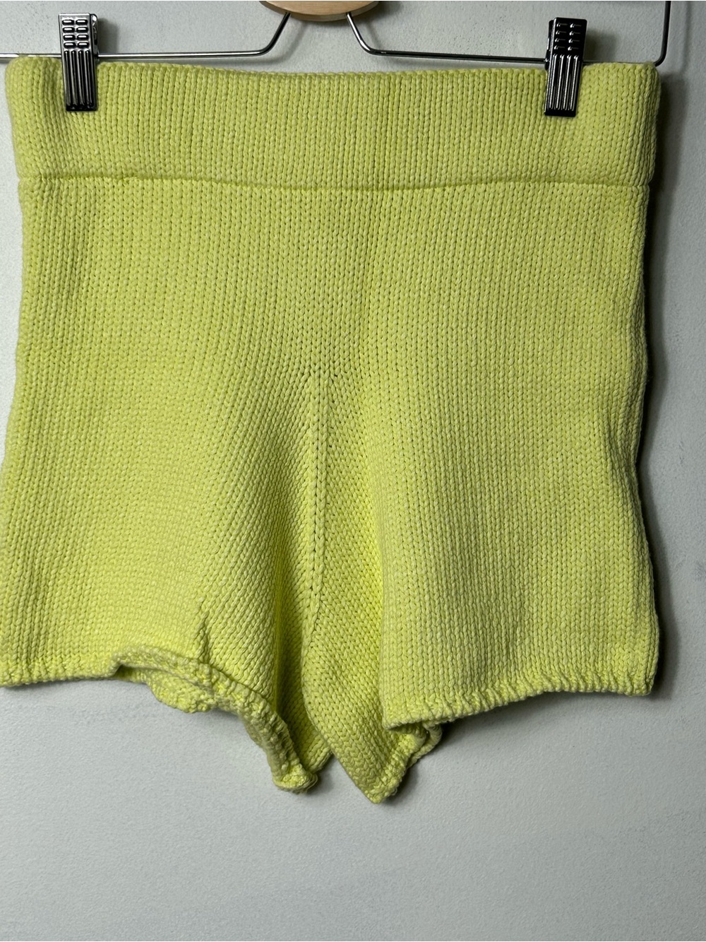 Zara Lime Green High-Waist Knit Shorts S Fashion-Forward Fun - Picture 4 of 7
